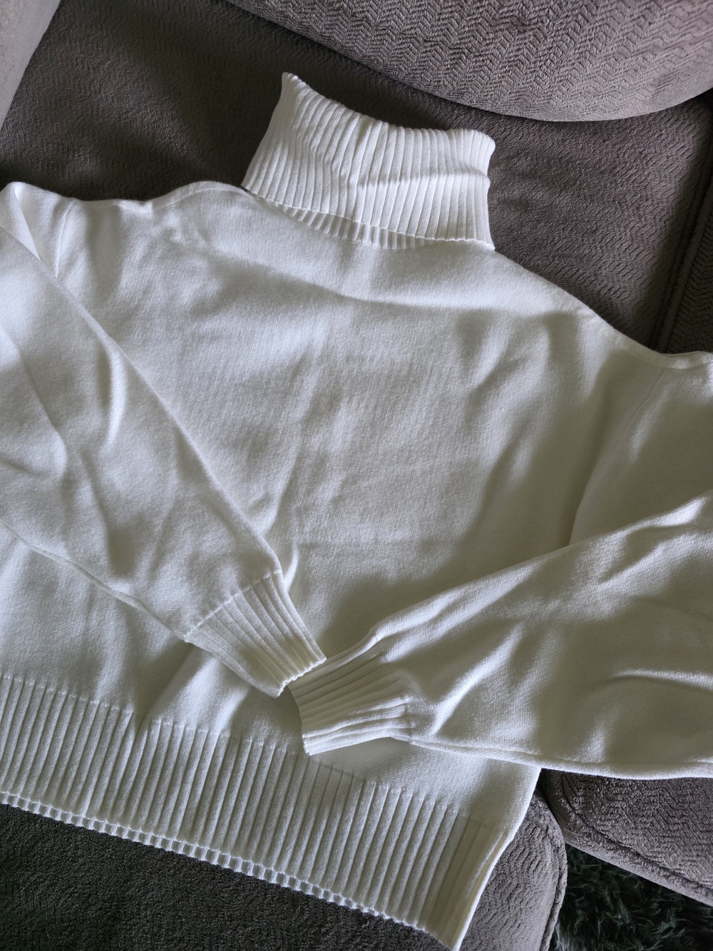 JustFab Cream Turtleneck Sweater - Ribbed Trim
